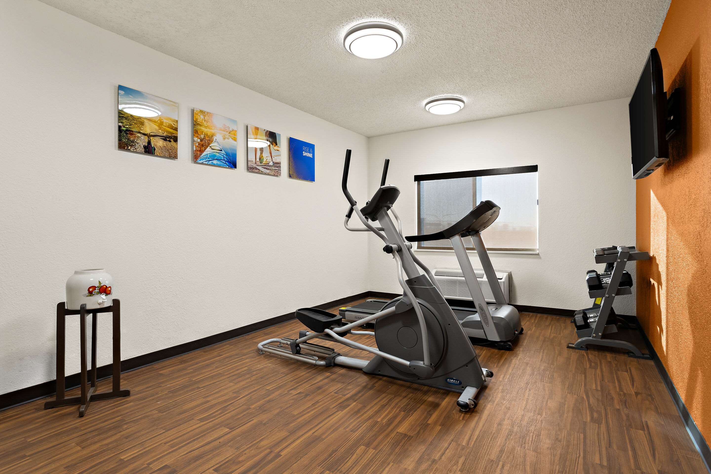Fitness center | Comfort Suites University Las Cruces