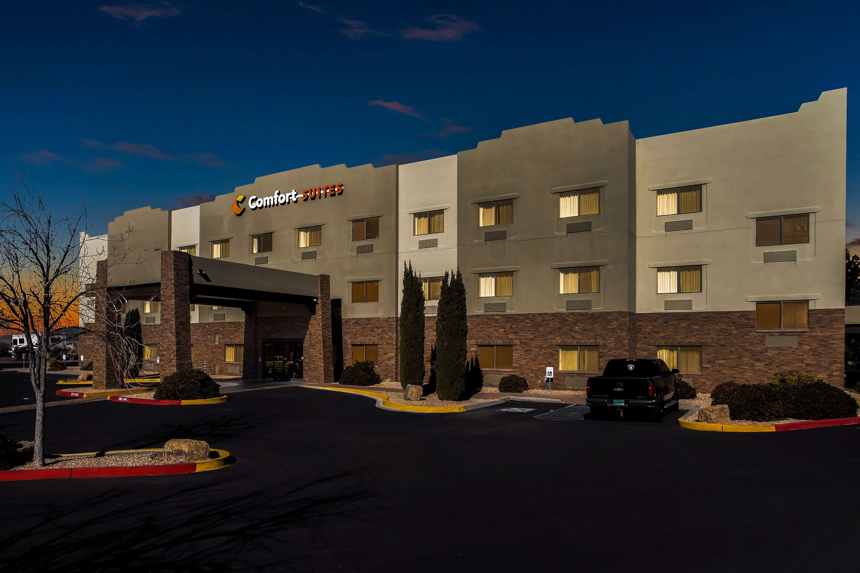 Twilight | Comfort Suites University Las Cruces