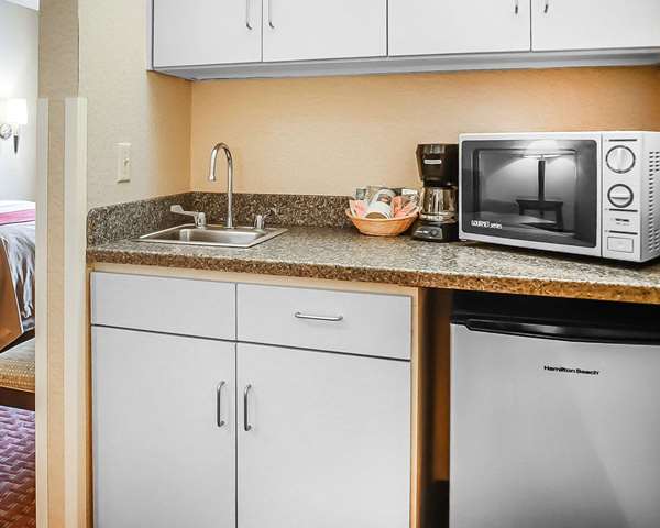 Suite - Quality Inn & Suites Roswell