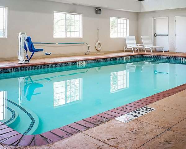 Pool - Quality Inn & Suites Roswell