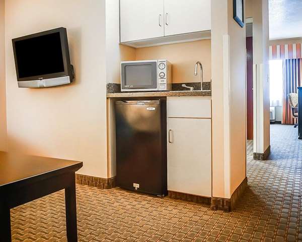Suite - Quality Inn & Suites Roswell