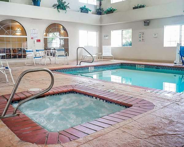 Pool - Quality Inn & Suites Roswell