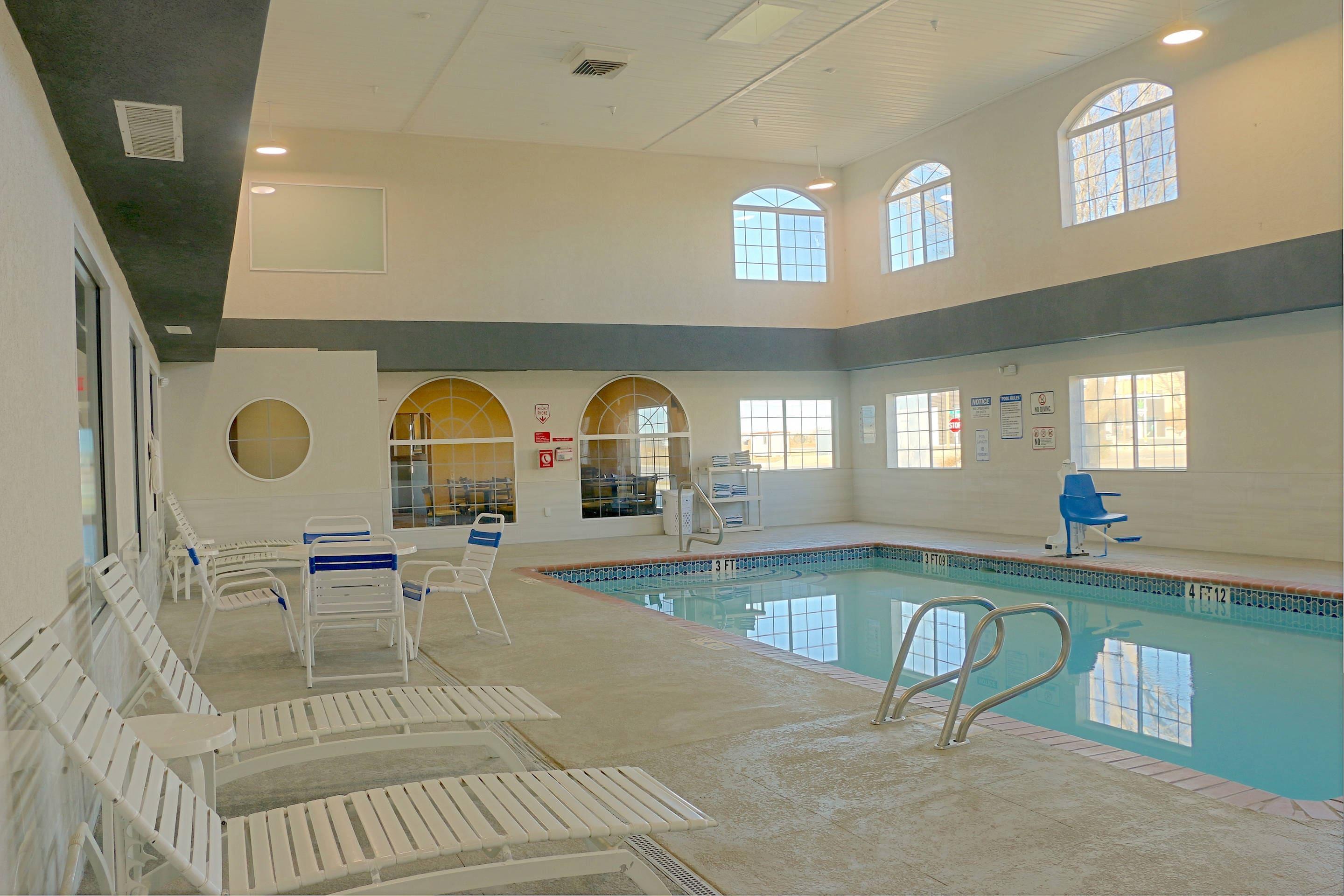 Indoor pool | Quality Inn & Suites