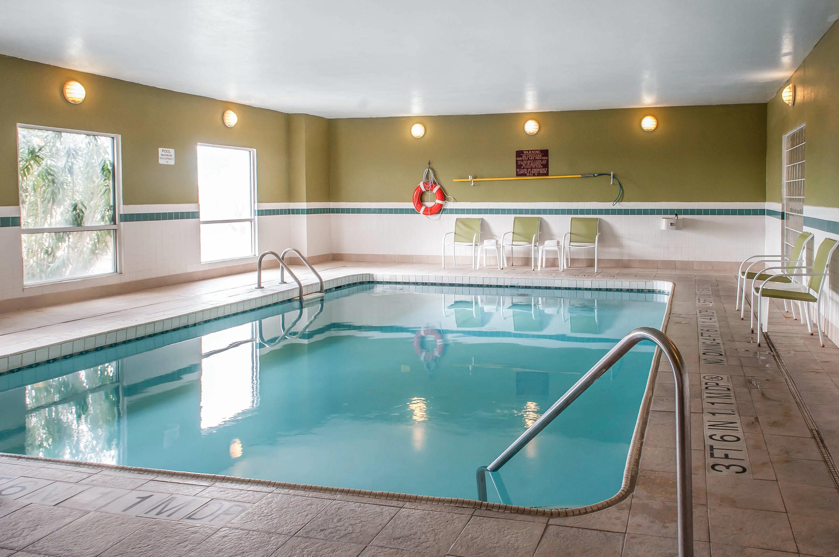 Indoor pool | Sleep Inn University
