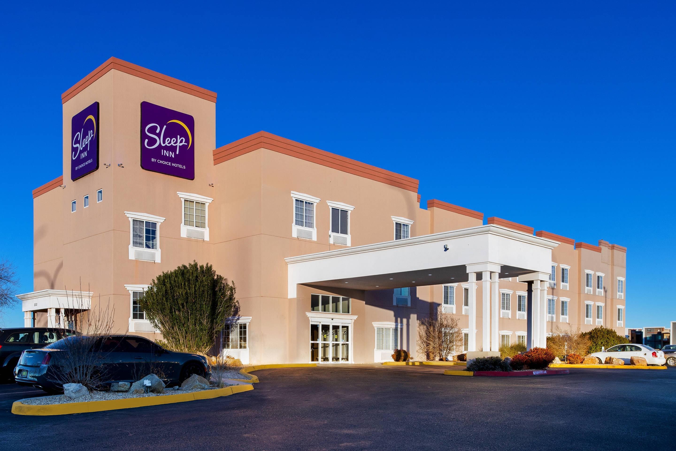 Hotel exterior | Sleep Inn University