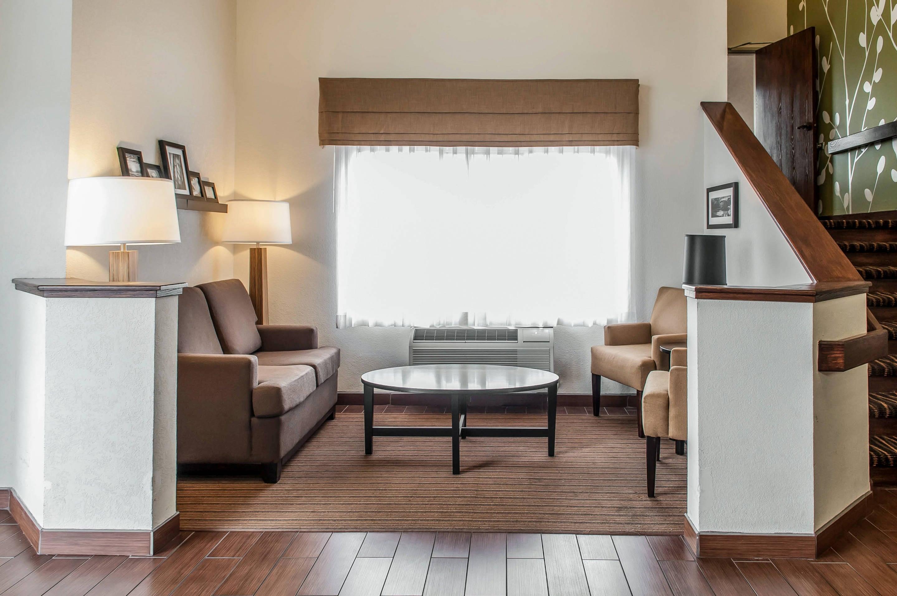 Hotel lobby | Sleep Inn University