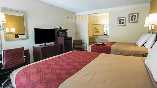  - Econo Lodge Downtown Albuquerque - I-25, Exit 224