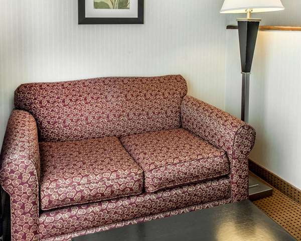 Suite - Quality Inn & Suites Farmington