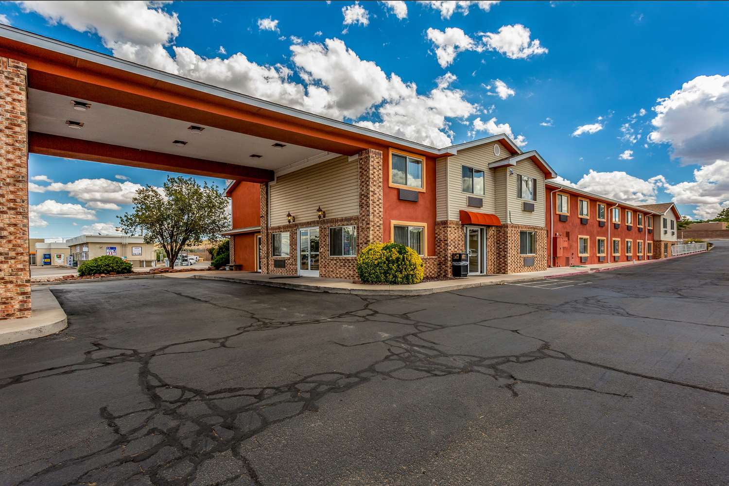 Quality Inn Los Lunas I25, Exit 203, NM See Discounts