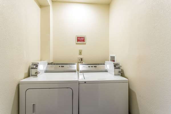 Amenities - Econo Lodge Inn & Suites Albuquerque - I-40, Exit 165