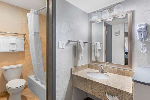  - Econo Lodge Socorro - I-25, Exit 150