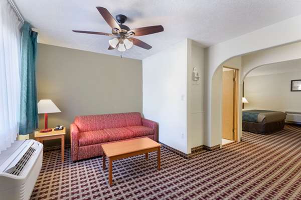 Suite - Econo Lodge Socorro - I-25, Exit 150