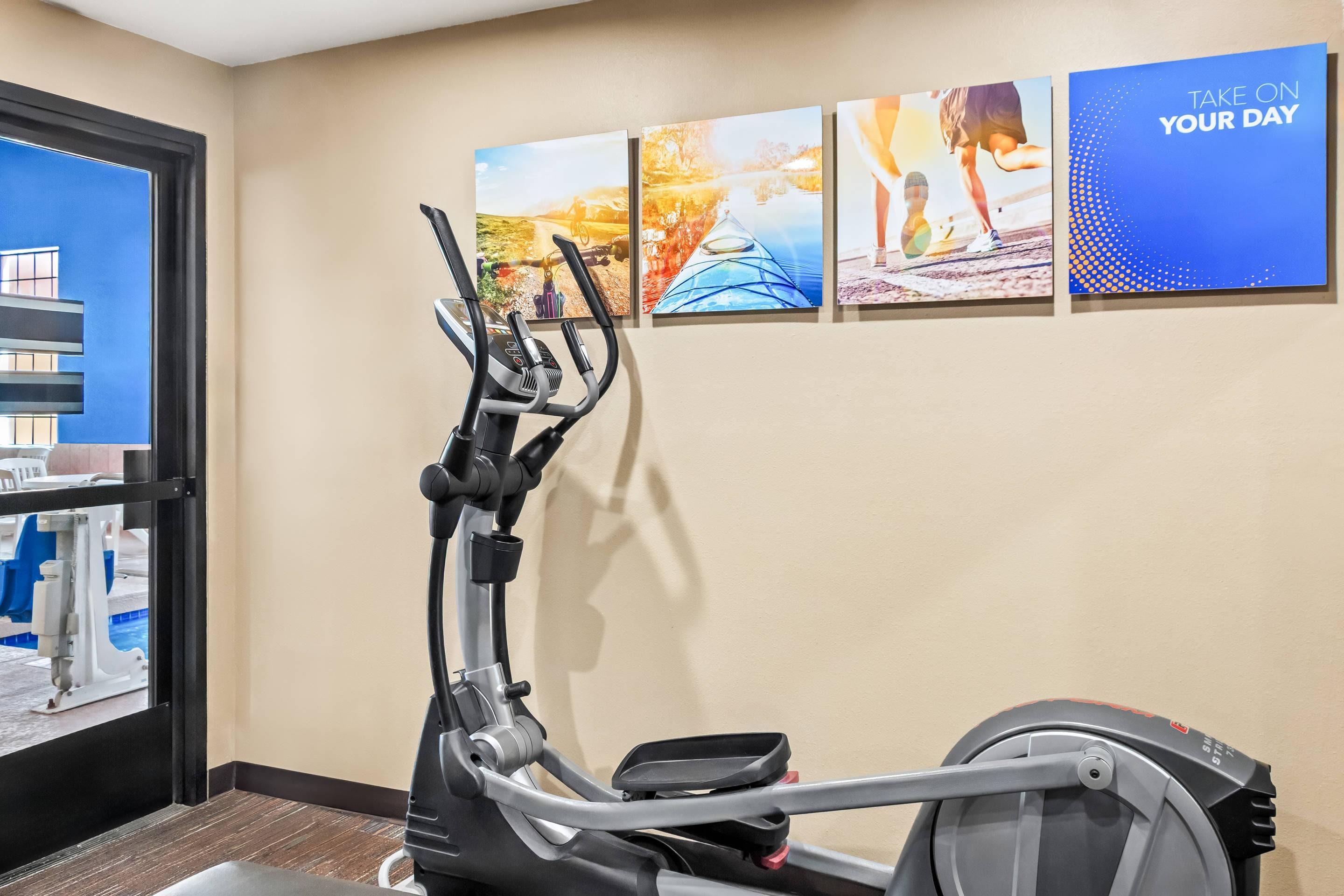 Fitness center | Comfort Inn Santa Fe