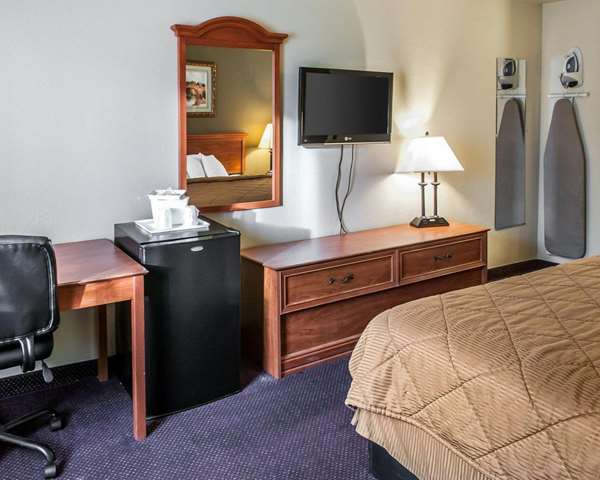  - Rodeway Inn Espanola