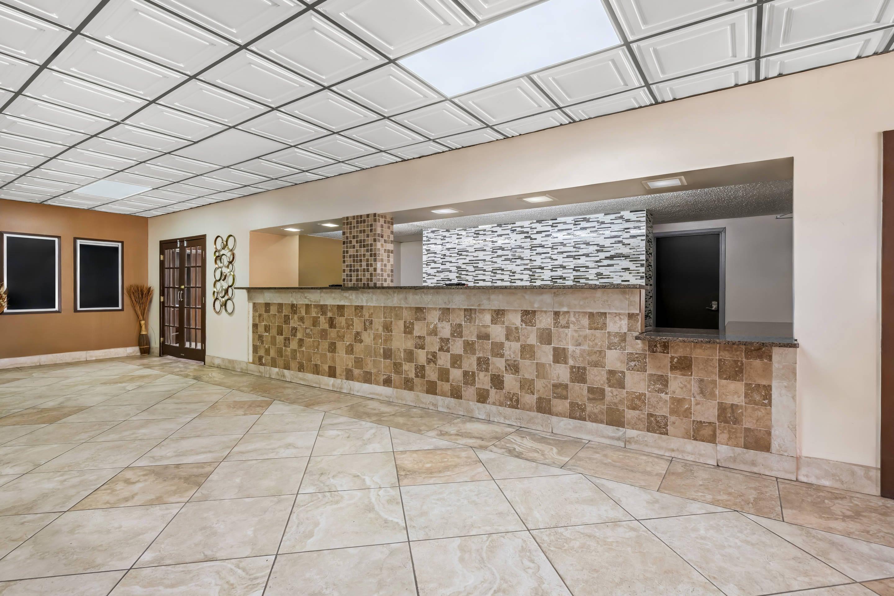 Hotel lobby | Econo Lodge Carlsbad