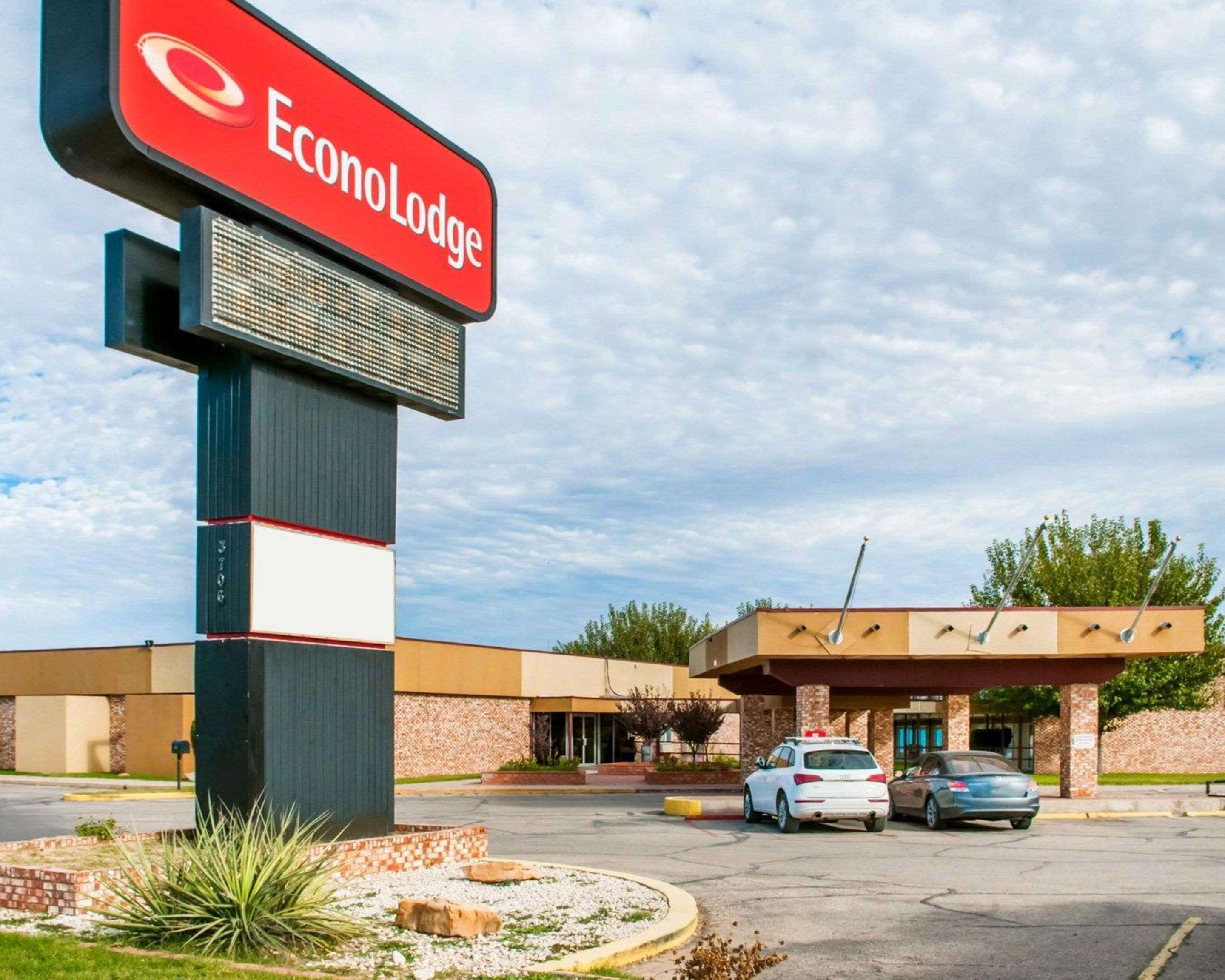 Econo Lodge hotel in Carlsbad, NM | Econo Lodge Carlsbad