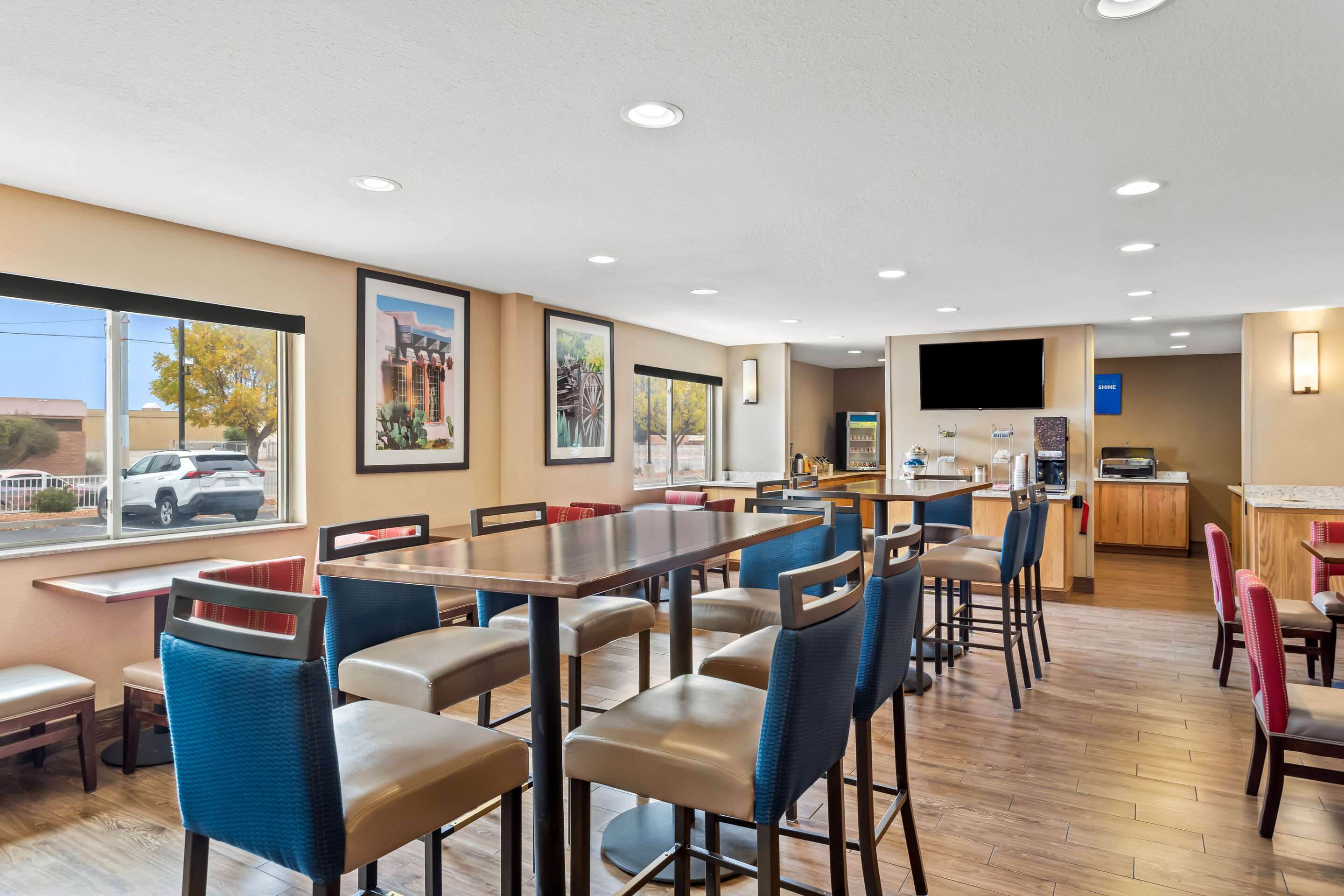 Breakfast area