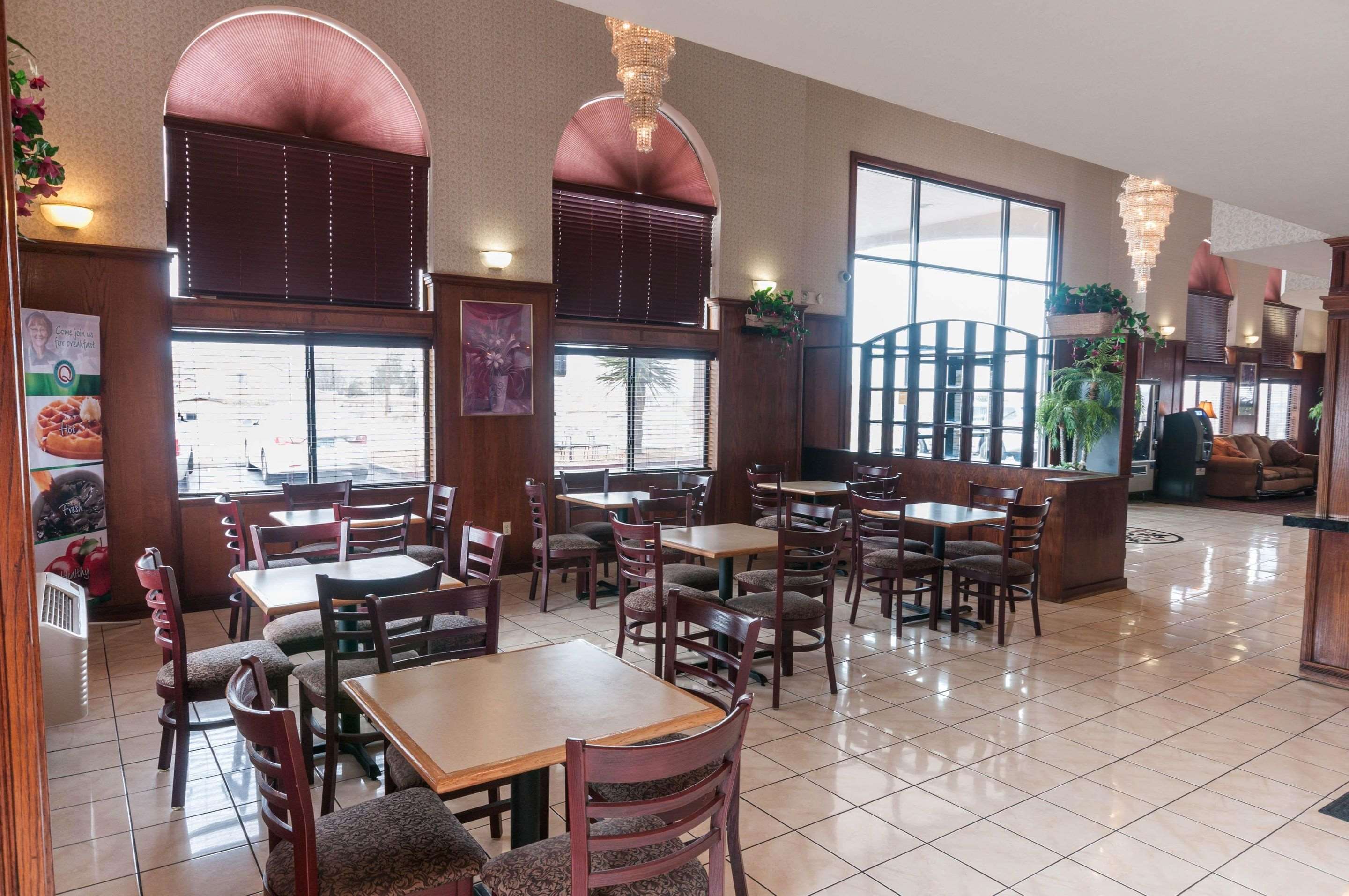 Breakfast room