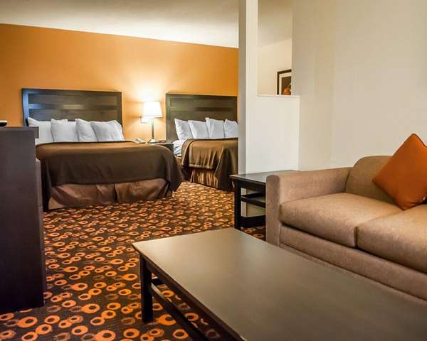 Suite - Econo Lodge Inn & Suites Santa Fe