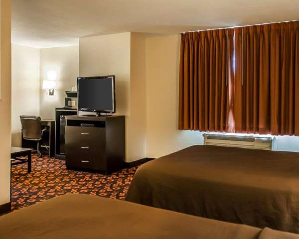 Suite - Econo Lodge Inn & Suites Santa Fe