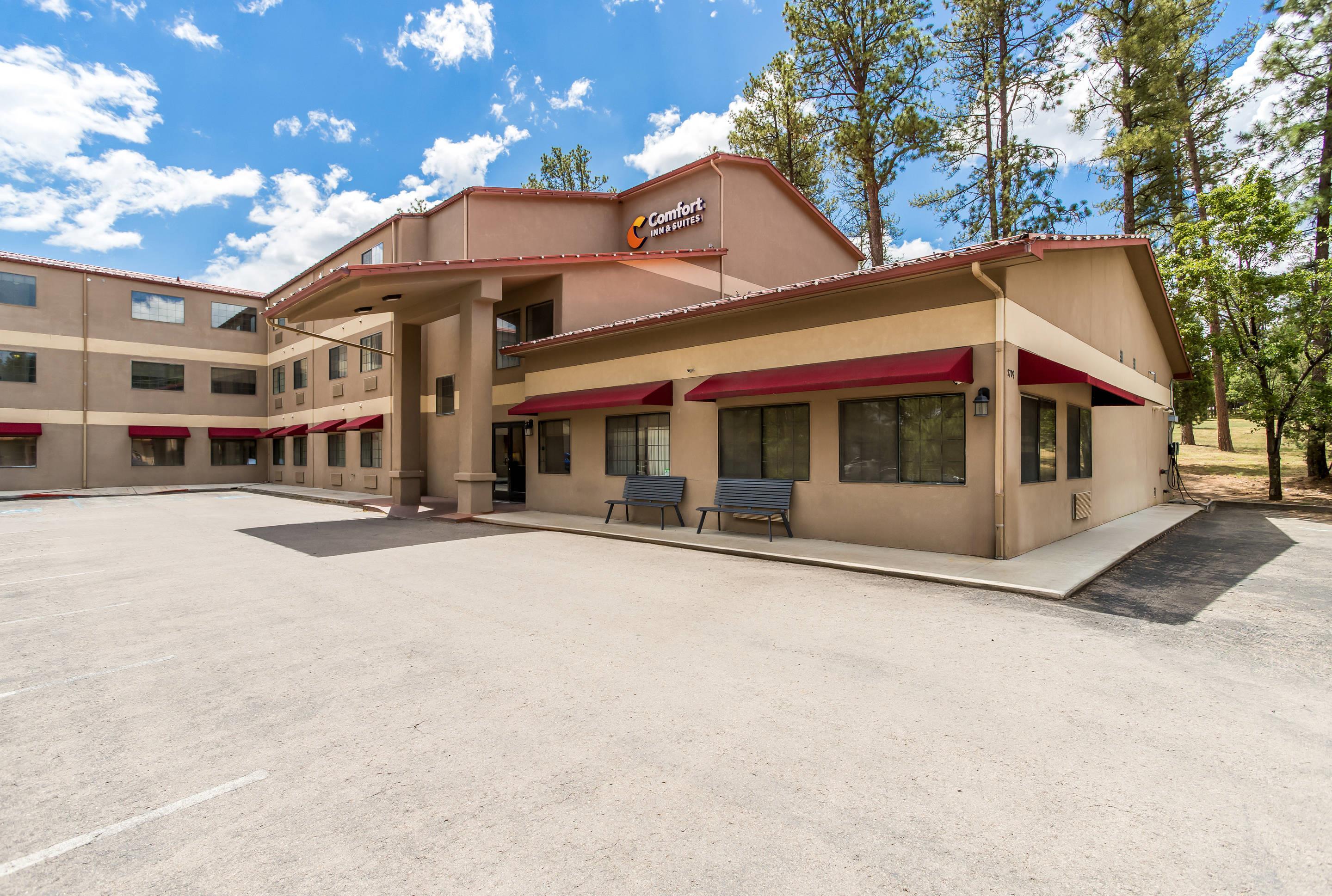 Hotel exterior | Comfort Inn & Suites Midtown
