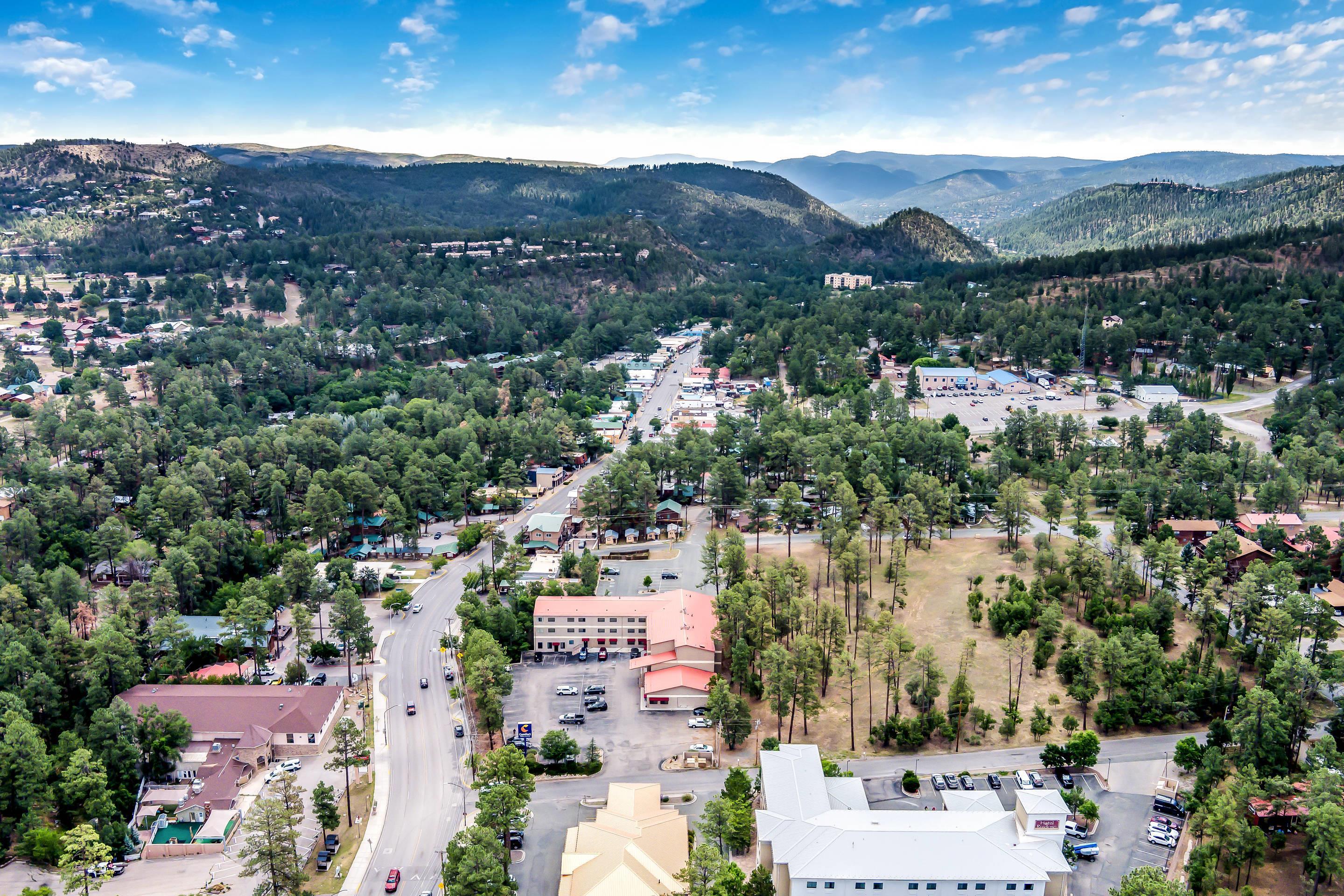 Aerial view | Comfort Inn & Suites Midtown