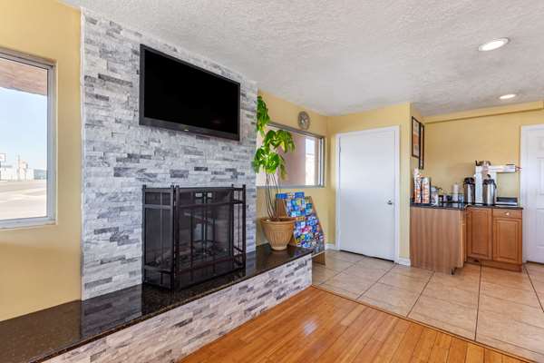 Amenities - Econo Lodge Clovis
