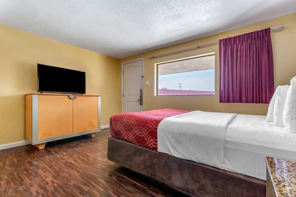  - Econo Lodge Clovis