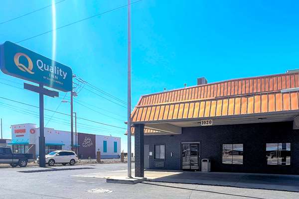 Exterior view - Quality Inn & Suites Alamogordo