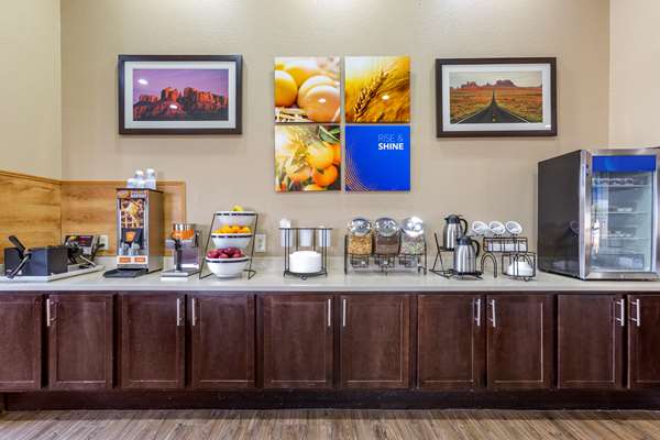 Amenities - Comfort Inn & Suites Deming - I-10, Exit 81