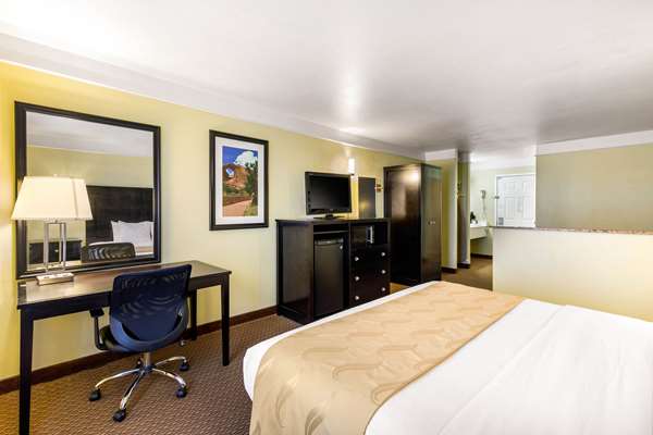 Suite - Quality Inn & Suites Gallup - I-40, Exit 20