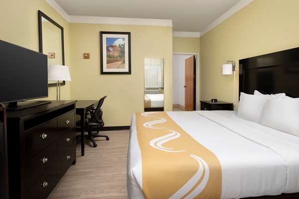  - Quality Inn & Suites Gallup - I-40, Exit 20