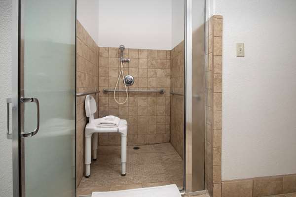  - Quality Inn & Suites Gallup - I-40, Exit 20