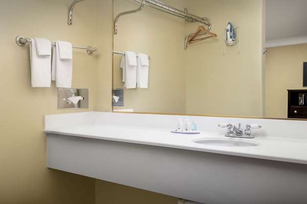 Suite - Quality Inn & Suites Gallup - I-40, Exit 20