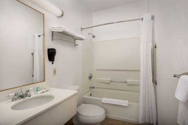 Suite - Quality Inn & Suites Gallup - I-40, Exit 20