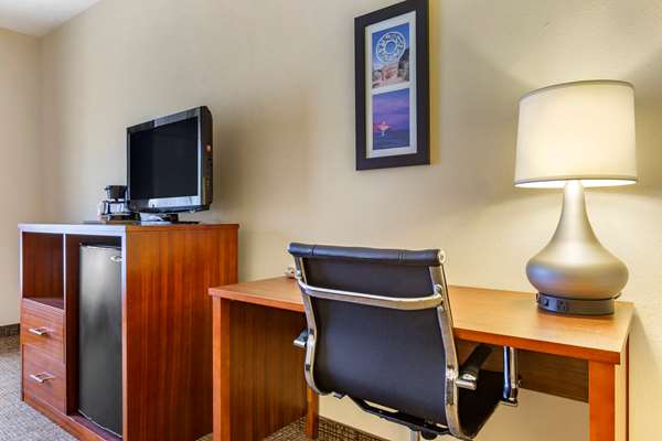  - Comfort Inn & Suites Socorro - I-25, Exit 150