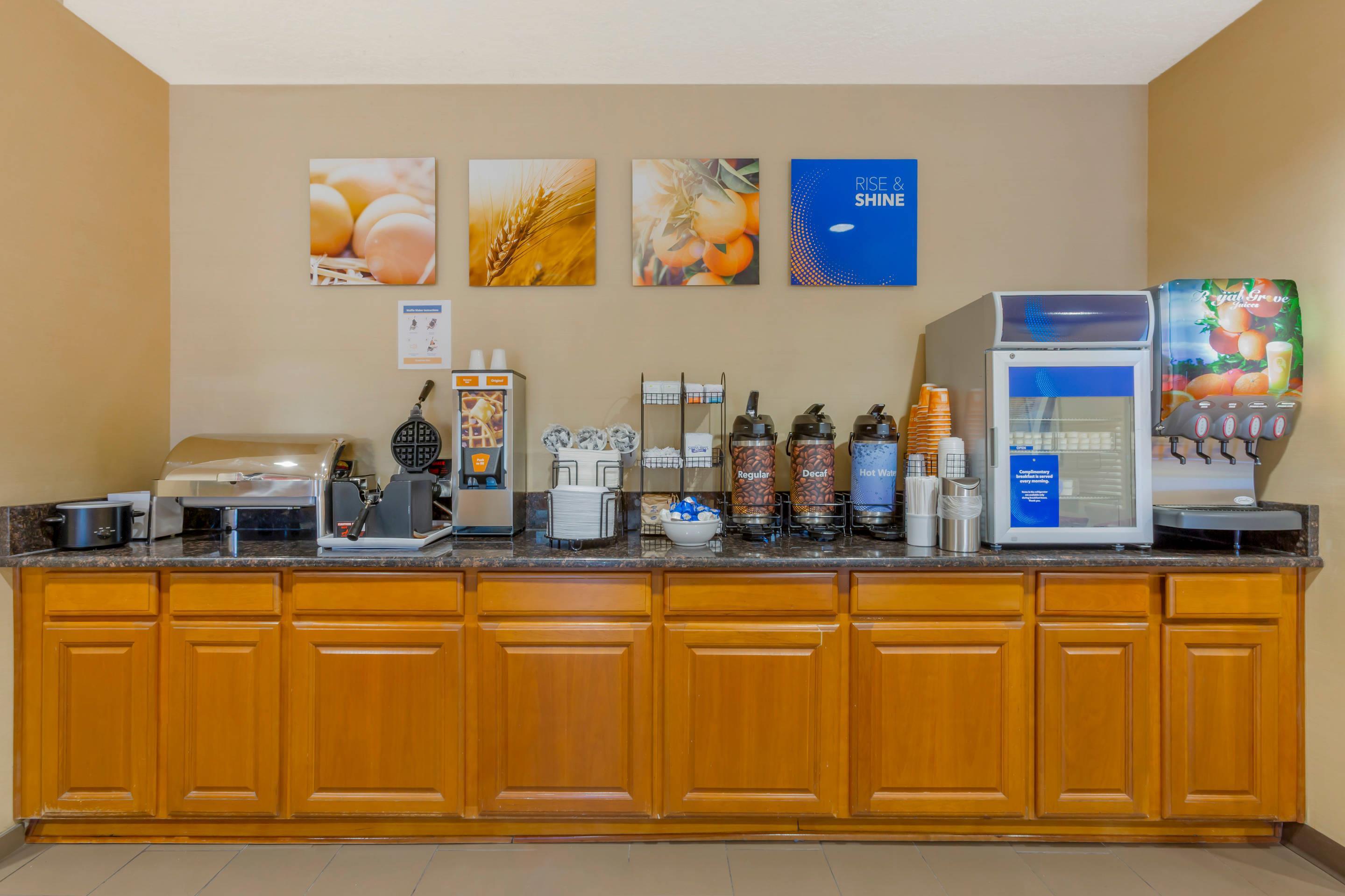 Breakfast area