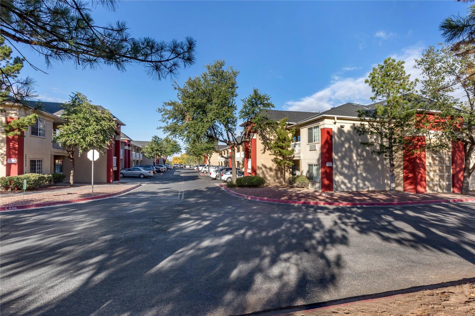Suburban Studios Albuquerque Uptown