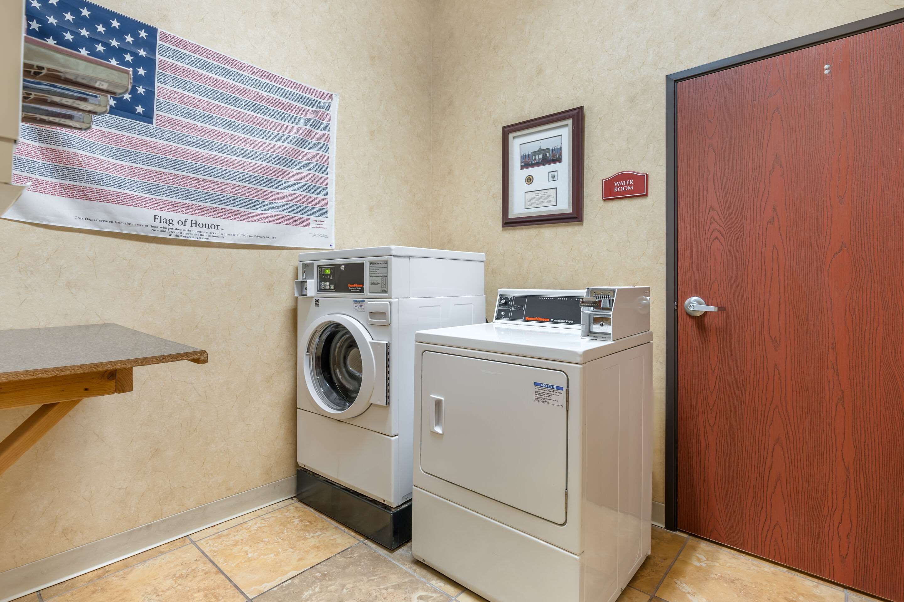 Guest laundry facilities | Comfort Suites Gallup