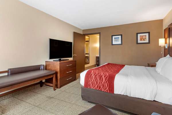 Suite - Comfort Inn Santa Rosa - I-40, Exit 275