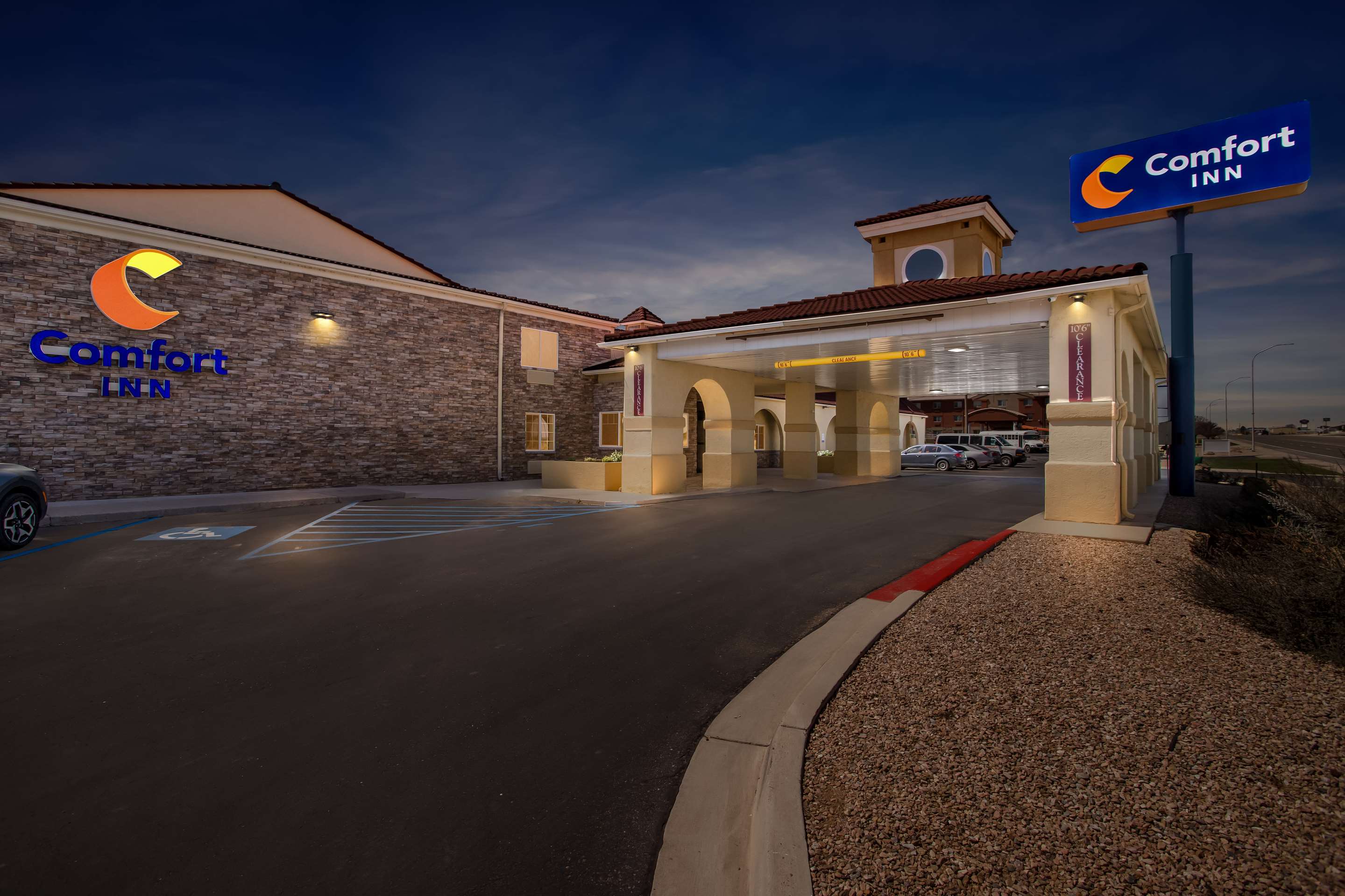 Hotel exterior | Comfort Inn Santa Rosa on Route 66