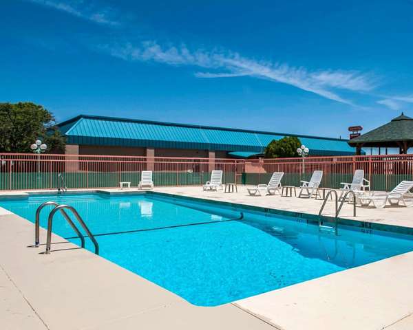 Pool - Quality Inn Tucumcari - I-40, Exit 335