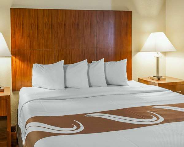 Suite - Quality Inn & Suites West Side Albuquerque - I-40, Exit 155