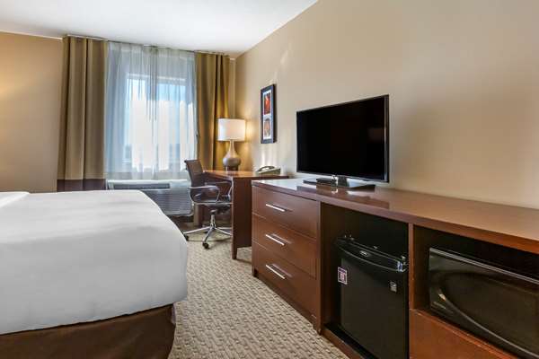  - Comfort Inn & Suites Los Alamos