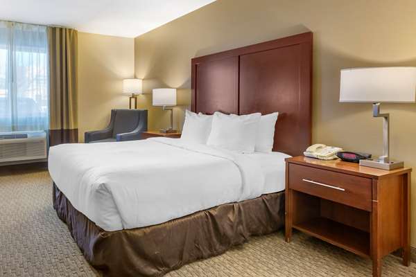  - Comfort Inn & Suites Los Alamos