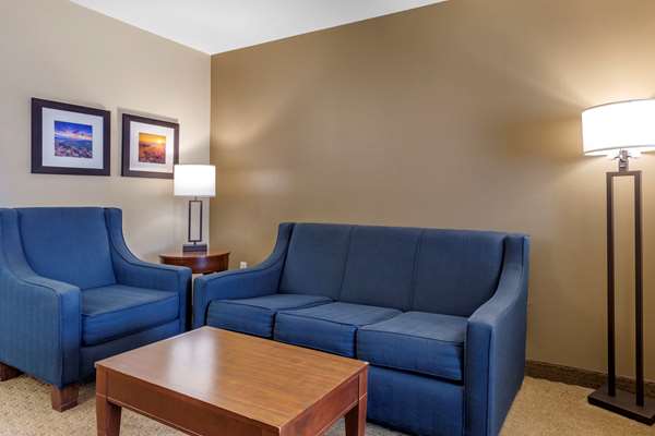 Suite - Comfort Inn & Suites Los Alamos