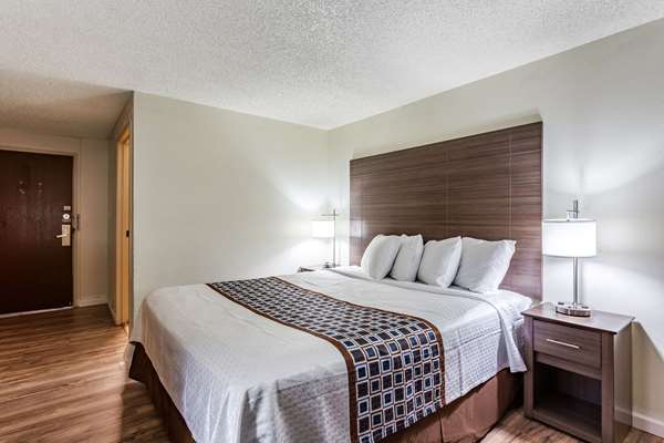  - Rodeway Inn Farmington