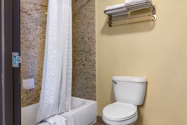  - Comfort Inn Airport Albuquerque - I-25, Exit 222