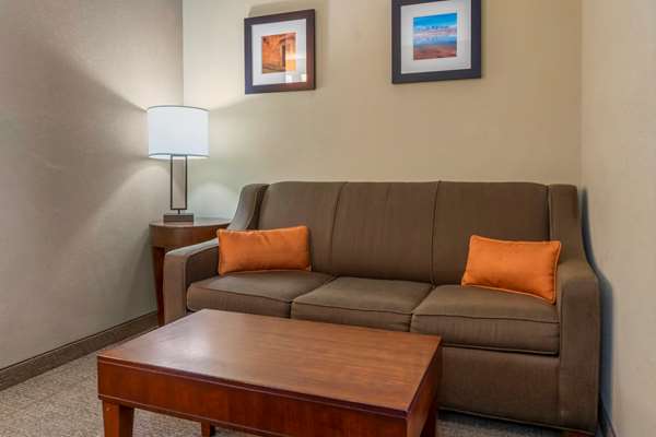  - Comfort Inn Airport Albuquerque - I-25, Exit 222