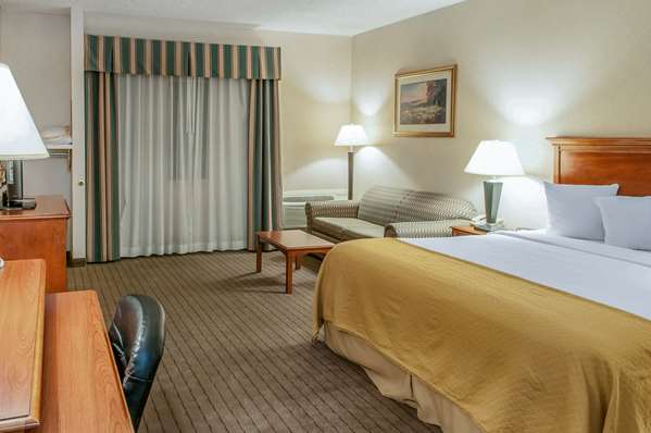  - Quality Inn & Suites Grants - I-40, Exit 85